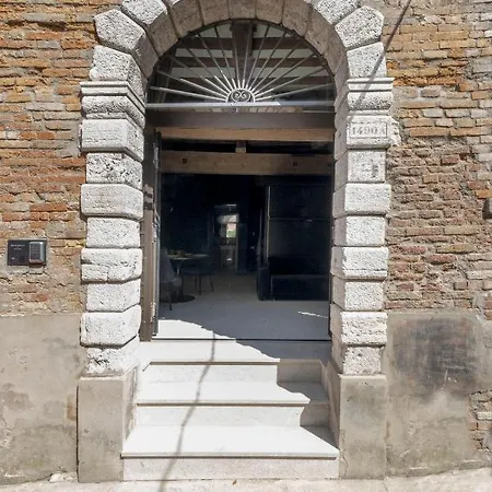 Poli Apart-hotel Veneza