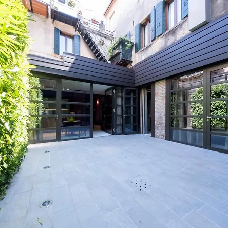 Poli Apart-hotel 2*