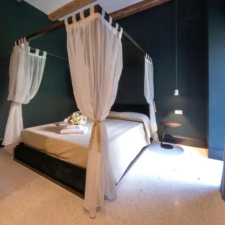 Poli Apart-hotel