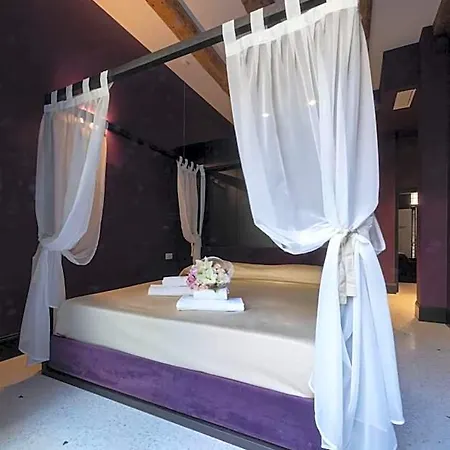 Poli Aparthotel 4*