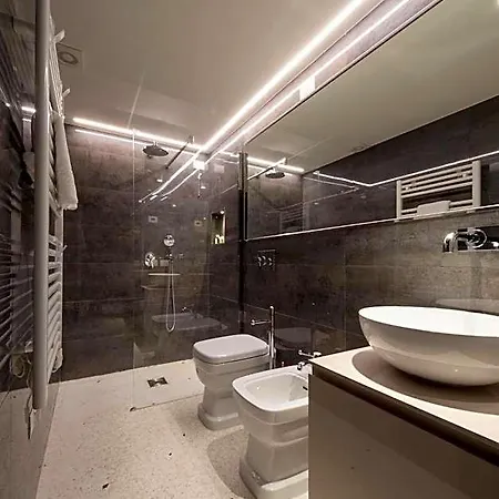 Poli Aparthotel Venice