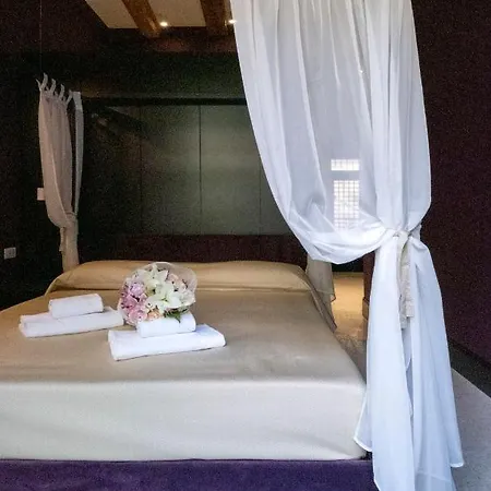 Poli 4* Veneza