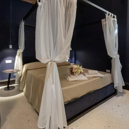 Poli 4* Veneza
